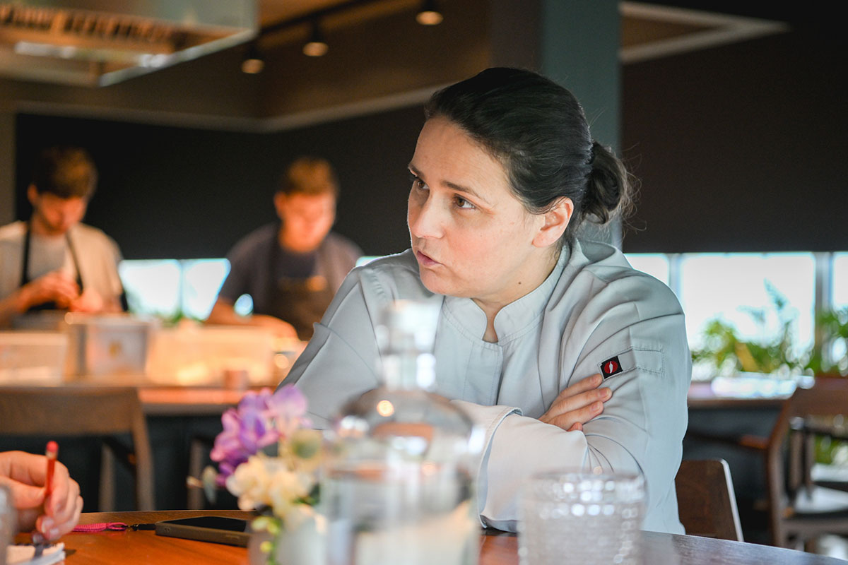 Chef Marlene à conversa Chef Marlene Vieira a conversar